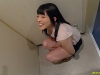 Japanese babe Ai Uehara reveals her hairy muff and pees in the shower - Photo #12