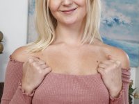 Blonde teen Natalia Queen spreads her deliciously meaty pussy up close - Photo #6