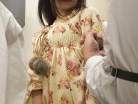 Asian princess Akubi Yumemi & her naughty mom get fingered by waiters - Photo #6
