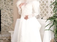 Carolina Sweets is affixed with a garter before a lesbian wedding to Julia Ann - Photo #1