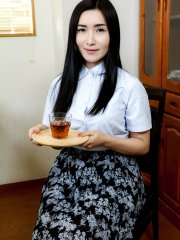 Sexy Asian mom Sumire Okada gets her twat filled by her horny neighbor