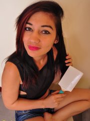 Amateur lesbians Samira and Andrea enjoy an old and young toying session