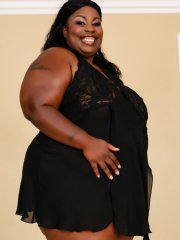 Obese black woman gets gangbanged during black on black action