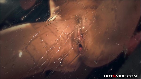 Young Latina Loves a Hard Pounding