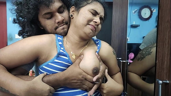 Horny Indian College Girl Gets Her Pussy Licked, Boobs Sucked And Fucked Deep In Bed