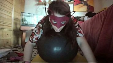 Title: Black Latex Dominance: Nicoletta’s Giant Balloon Inflation & Friction Tease (Looning & Squeak POV)