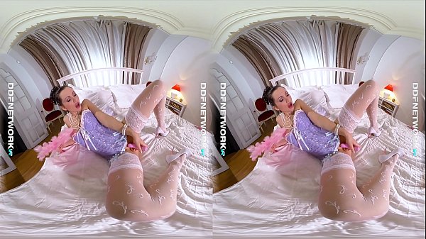 DDFNetwork VR - Sasha Rose Cosplay Masturbation in VR