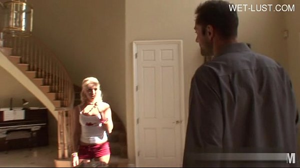 teen deepthroat cum swallow