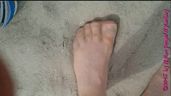 Walk in nylon on the beach ** Holiday Wangerland **