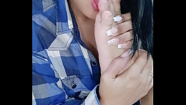 Allisonvega playing with her feet