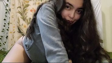 Latina girl likes to masturbate