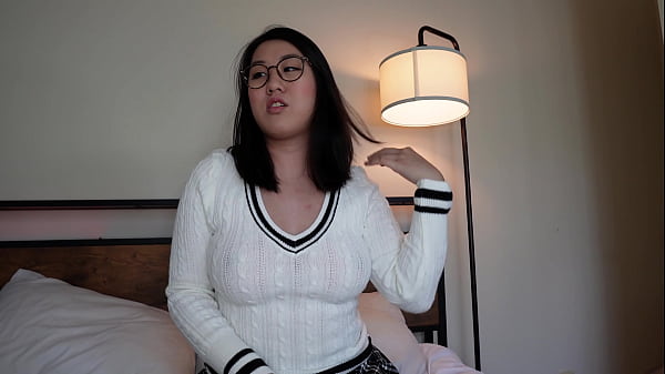 Shy Nerdy Asian Girlfriend Tofu Is a Secret Nympho