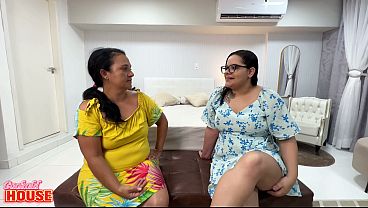 Mature married woman having anal sex in an orgy with her chubby friend and two men.