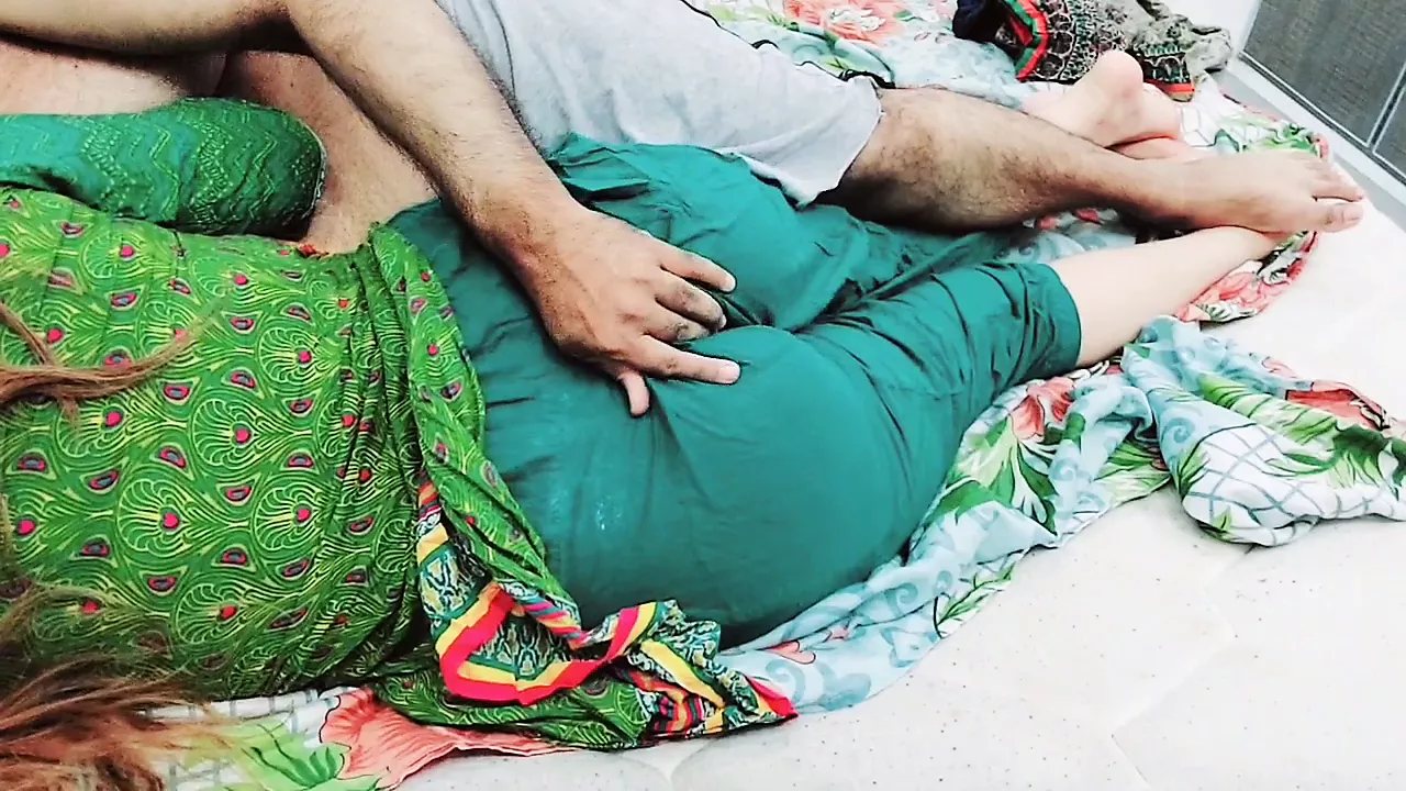 XXX Desi Husband Wife Romance And Fuck In Early Morning At Bed Full Hot Scenes