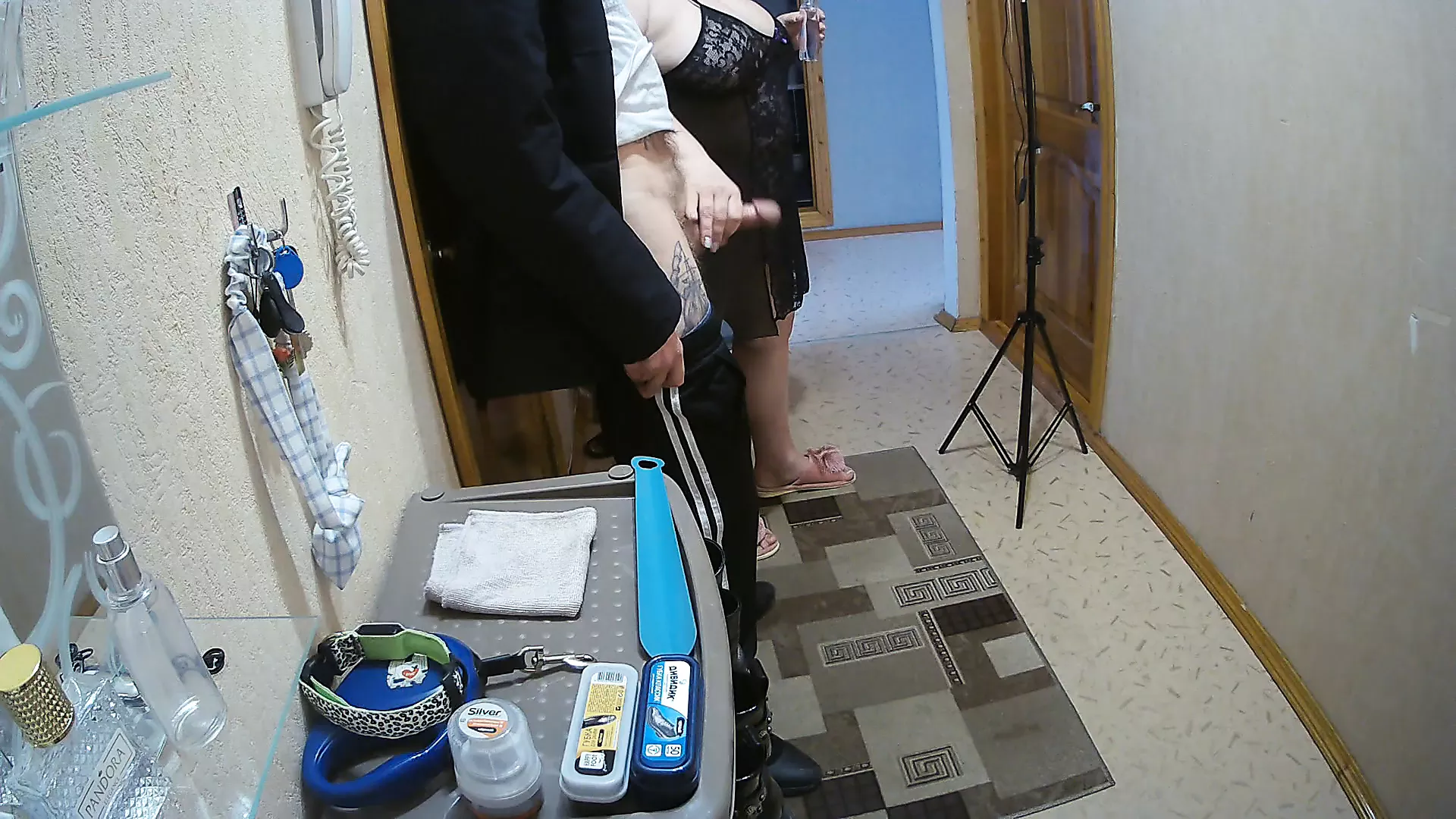 a friend jerks off my cock in the front room