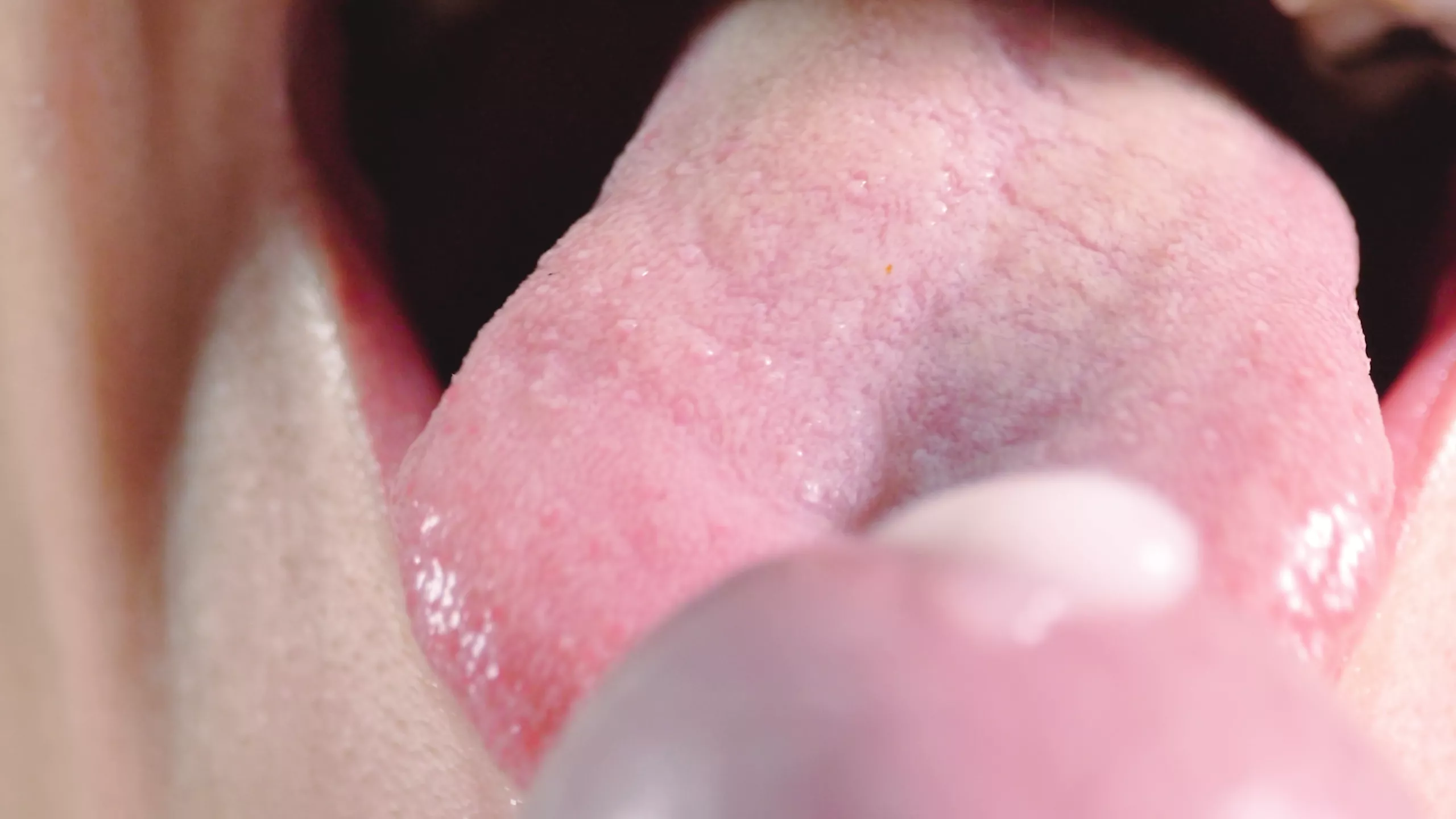 He just love to jerk off in my mouth