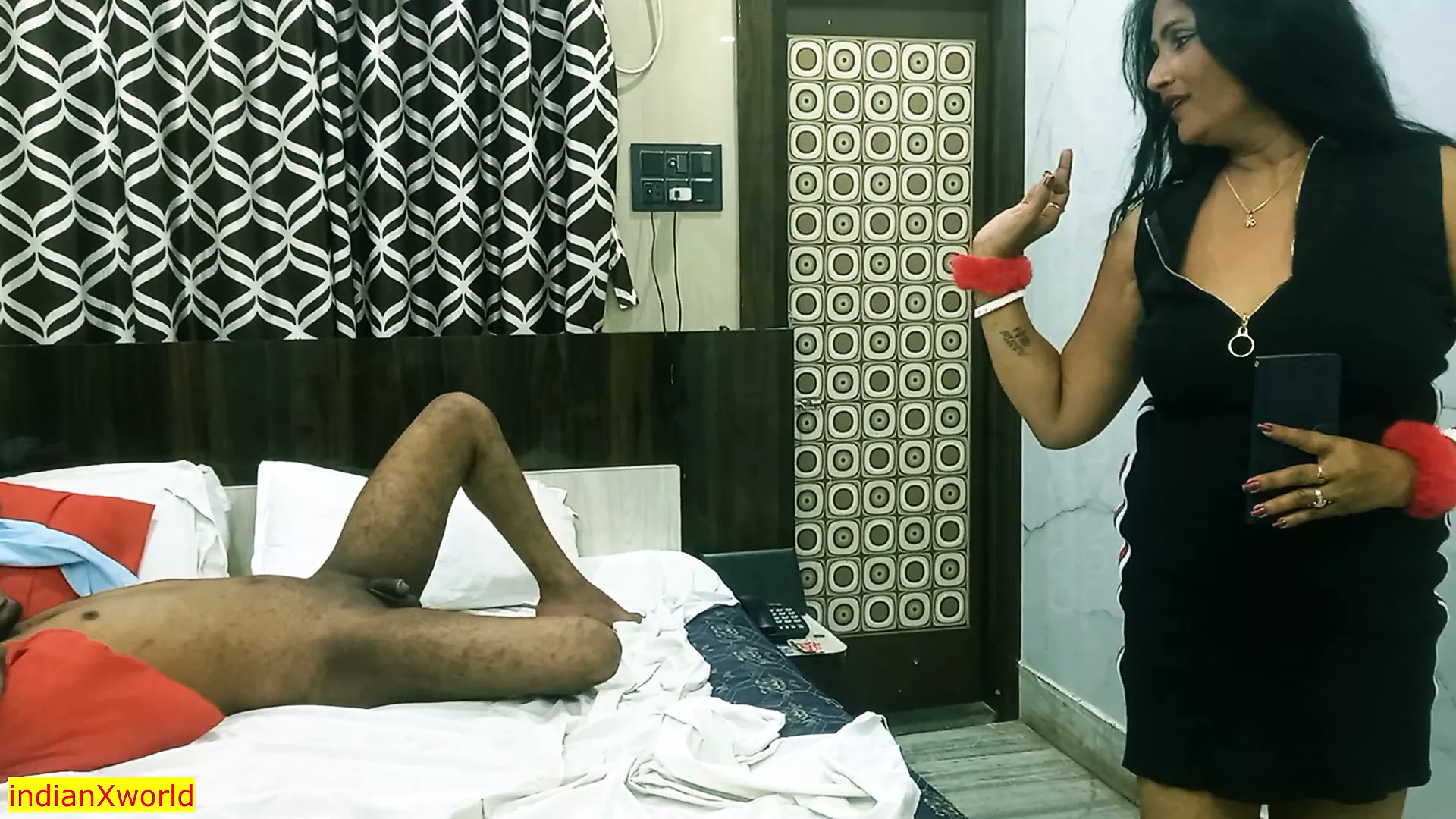 Desi hot stepmom erotic hardcore sex !! Latest viral sex with bangla audio