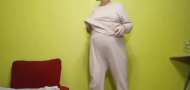 pregnancy, striptease, 7th month