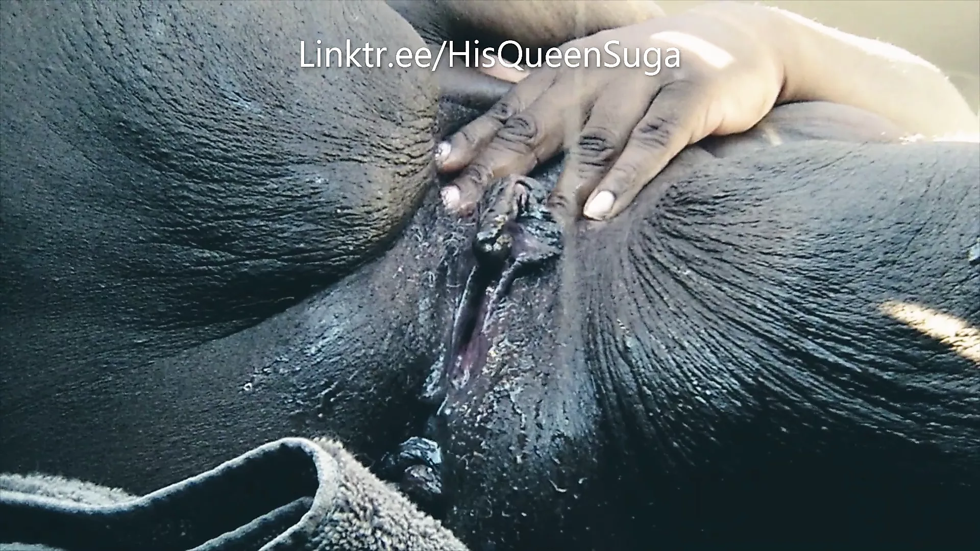(RE-Upload) Almost got caught in parking lot squirt
