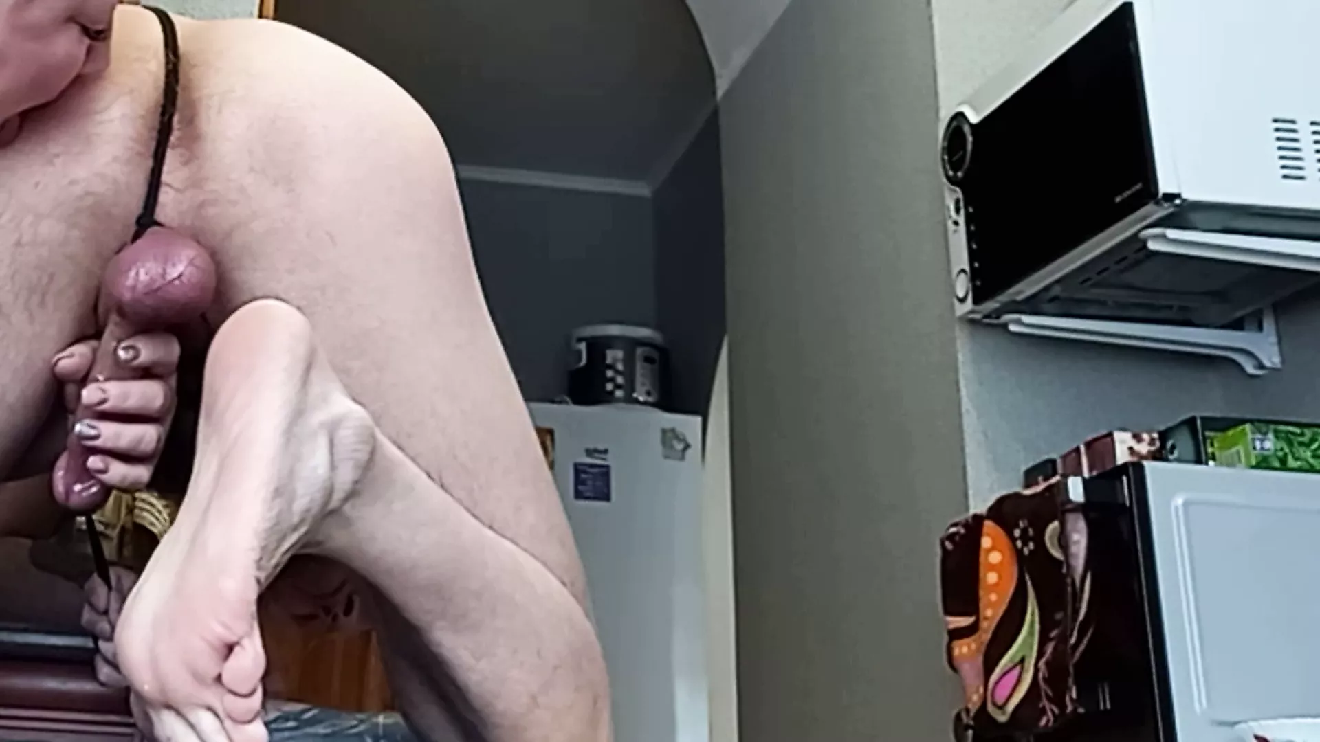 I get pleasure from masturbating my penis with the gentle hands of a fat woman