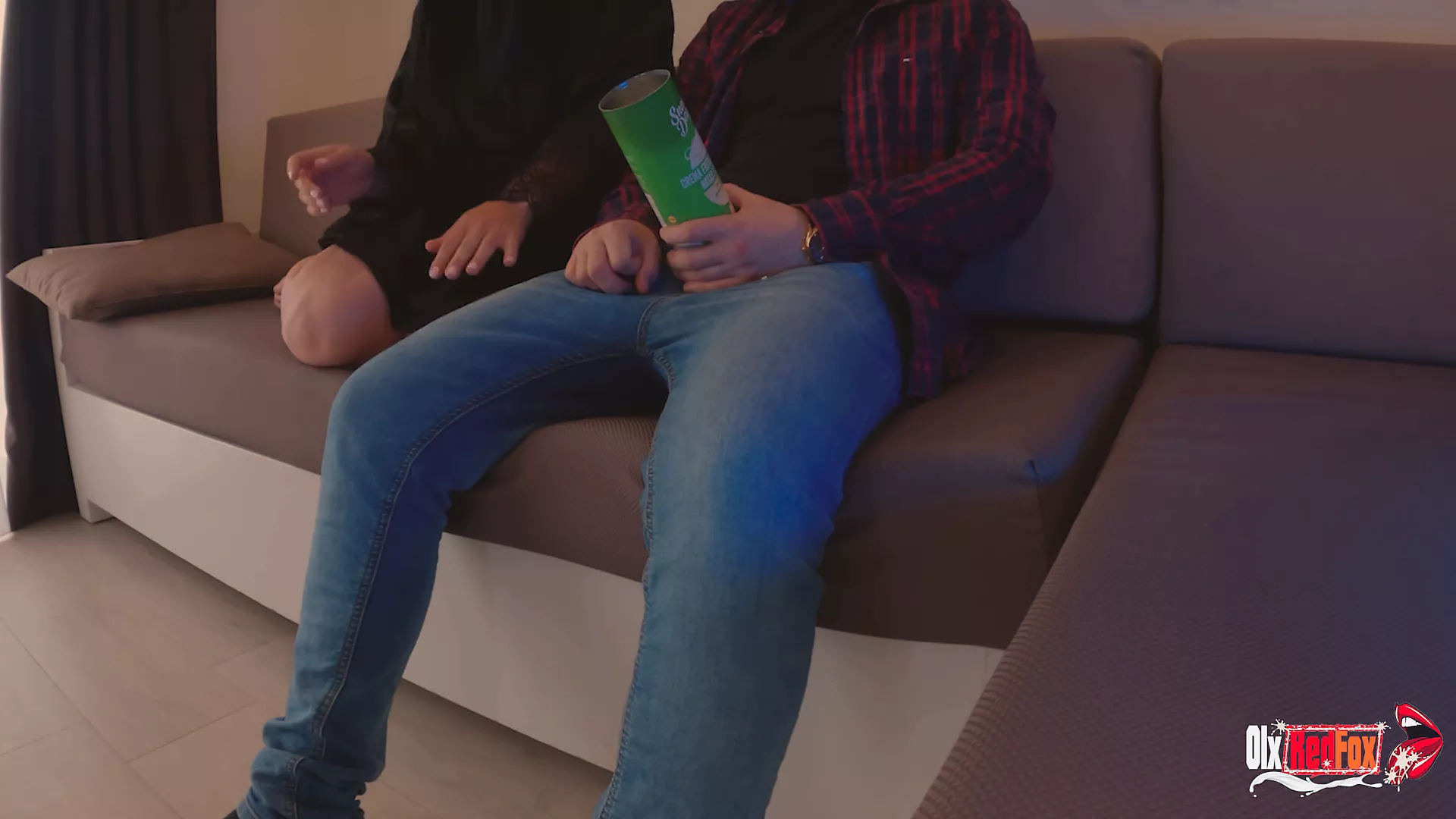 I put my dick in a box of chips and served my stepmom! HER reaction was amazing!