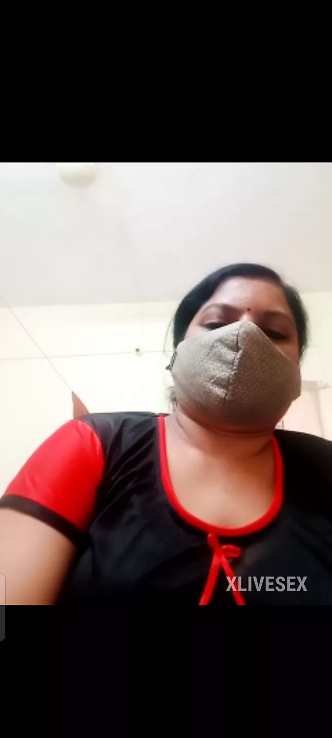 Divya aunty ki live video call