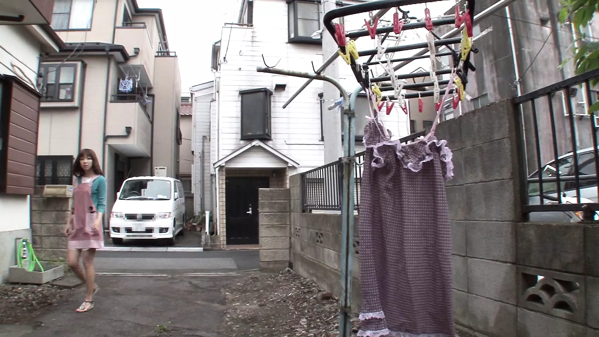 Horny japanese milf gets double dick inside!