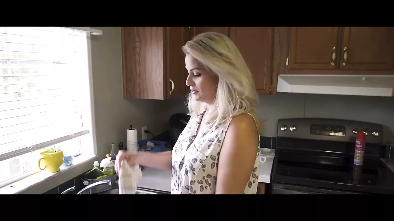 Mom Fucks Military Step Son Home On Leave