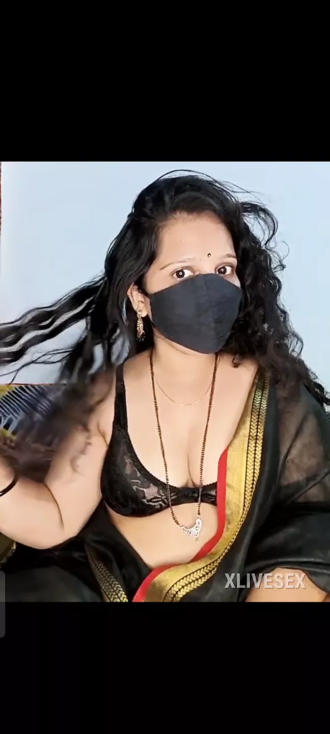 Desi Indian Divya Aunty ka jalwa