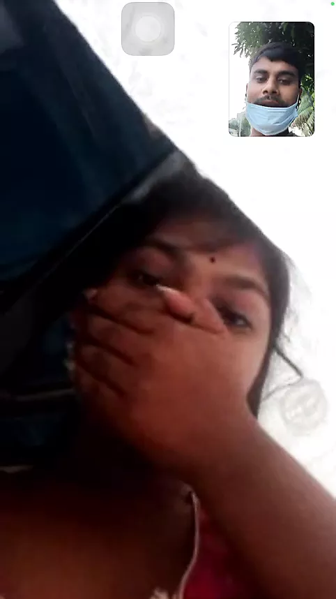WhatsApp sex video call showing boobs