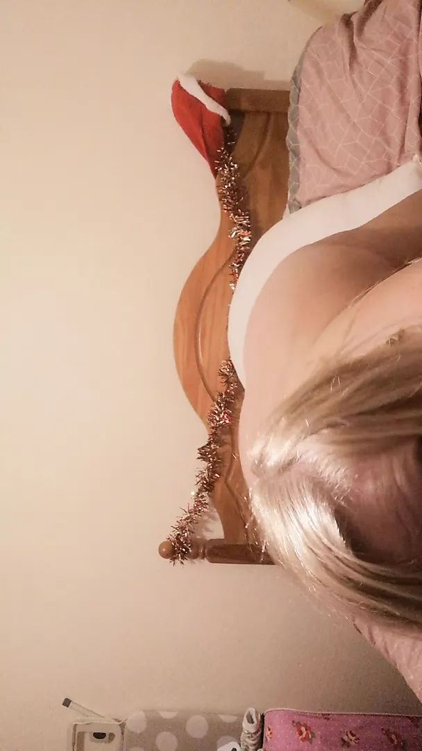 Kitty Queen shacking her BBW chubby Ass - Twerking my PAWG bum, amateur blonde chubby MILF, feet and Arse. Homemade wife
