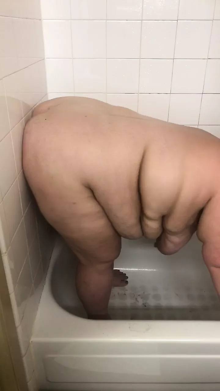 Bbwgoddess96 using my toy