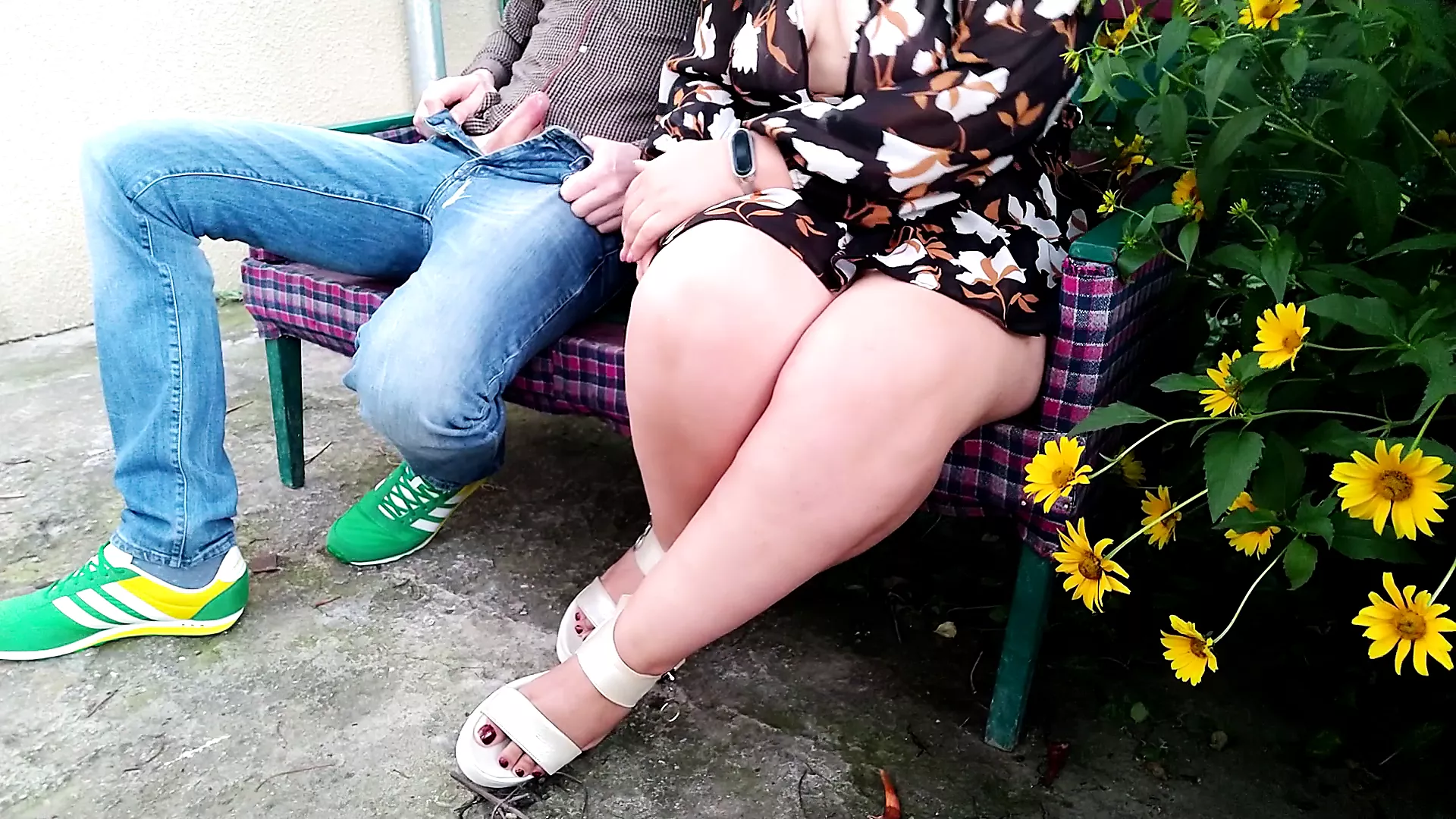 Natural breasted MILF fingers herself and gets my cum in the park