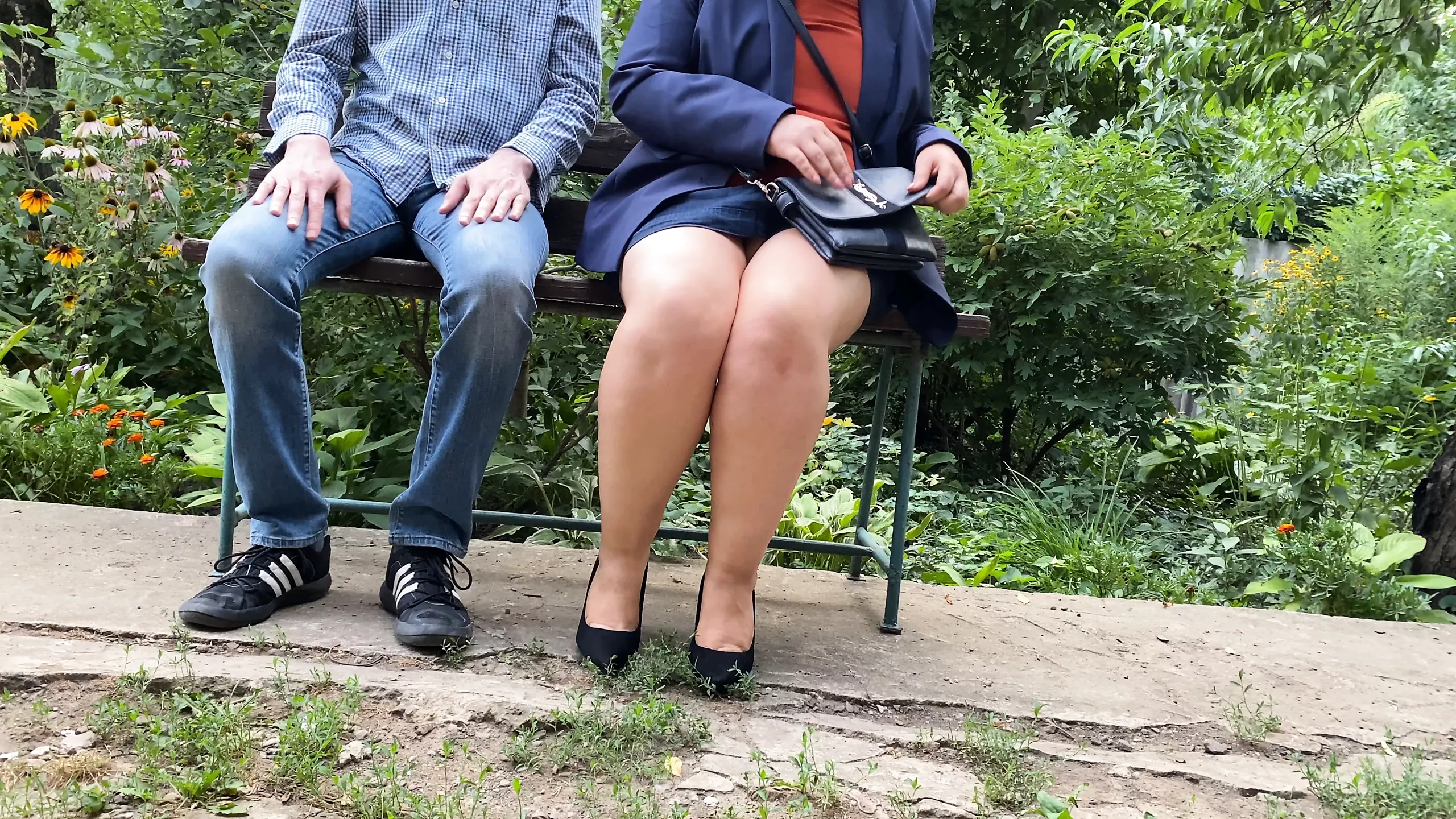 OMG! Lustful female business lady does it in public