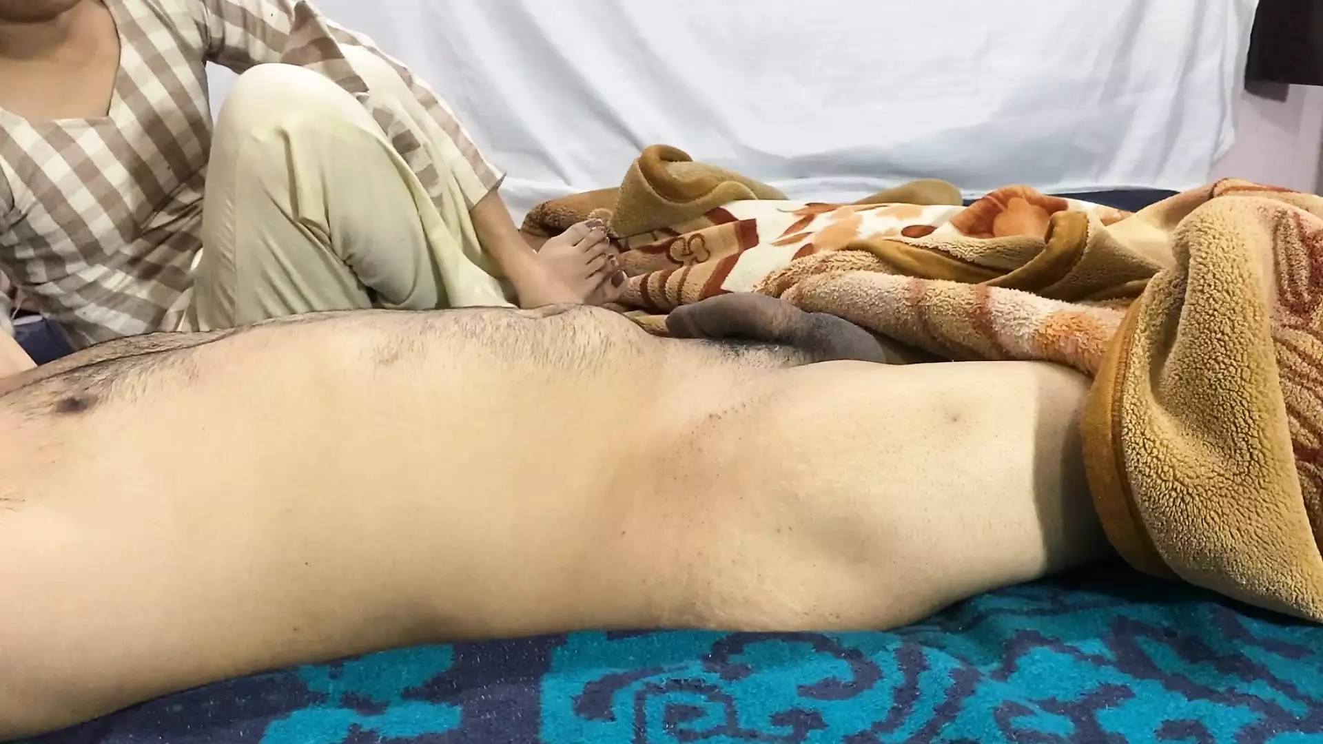 Indian Aunty Ne Ki Young Roommate Ke sath Masti