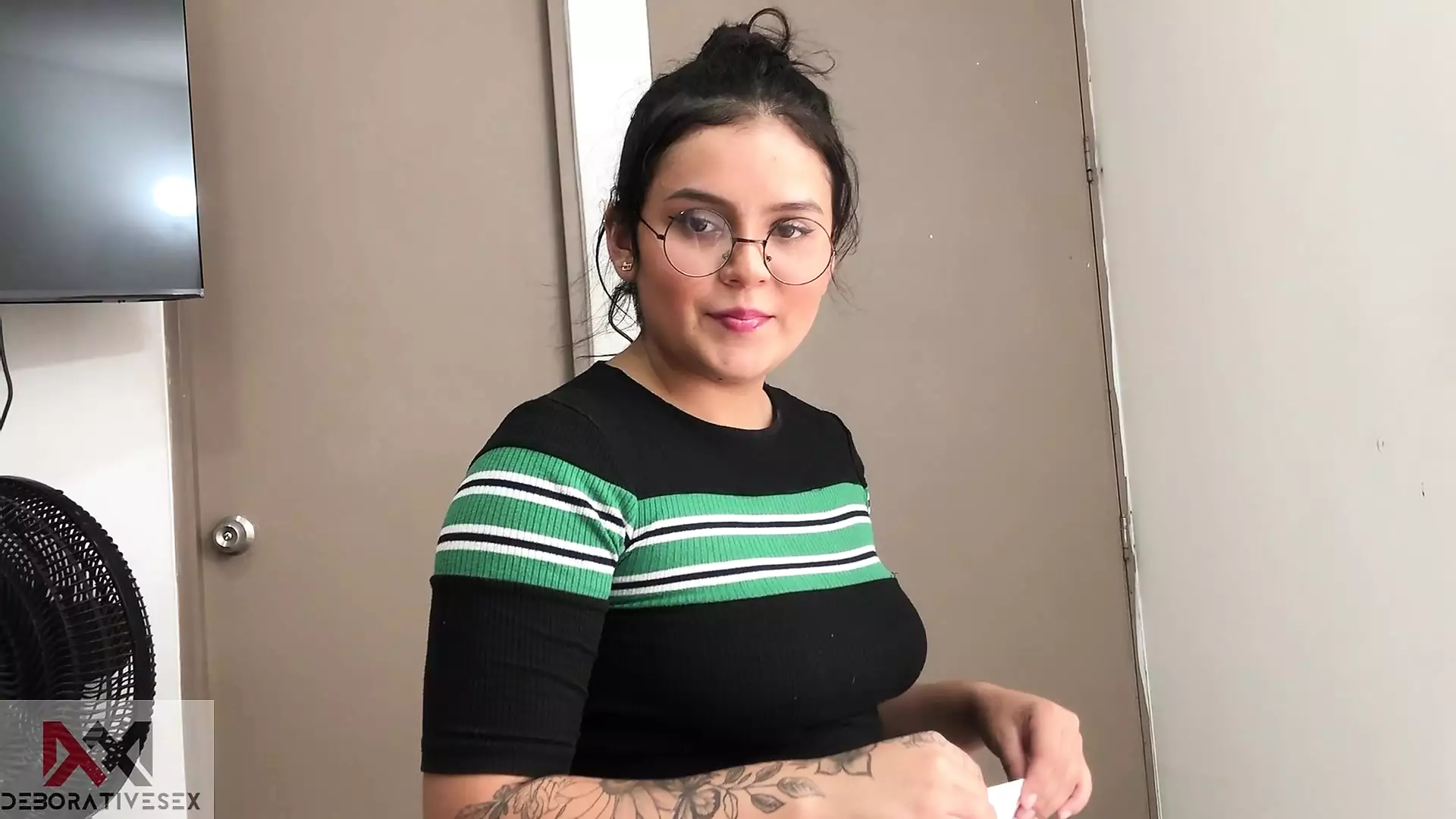 Horny stepmom rewards for good grades - Spanish porn