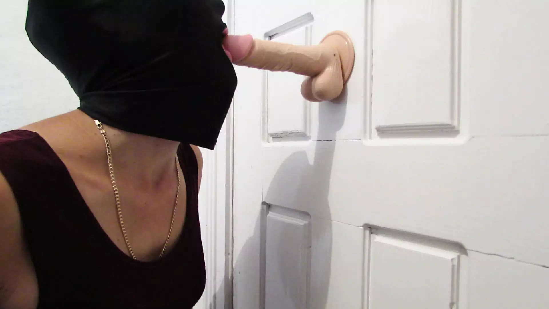 I want to suck your dick. Please cum in my mouth