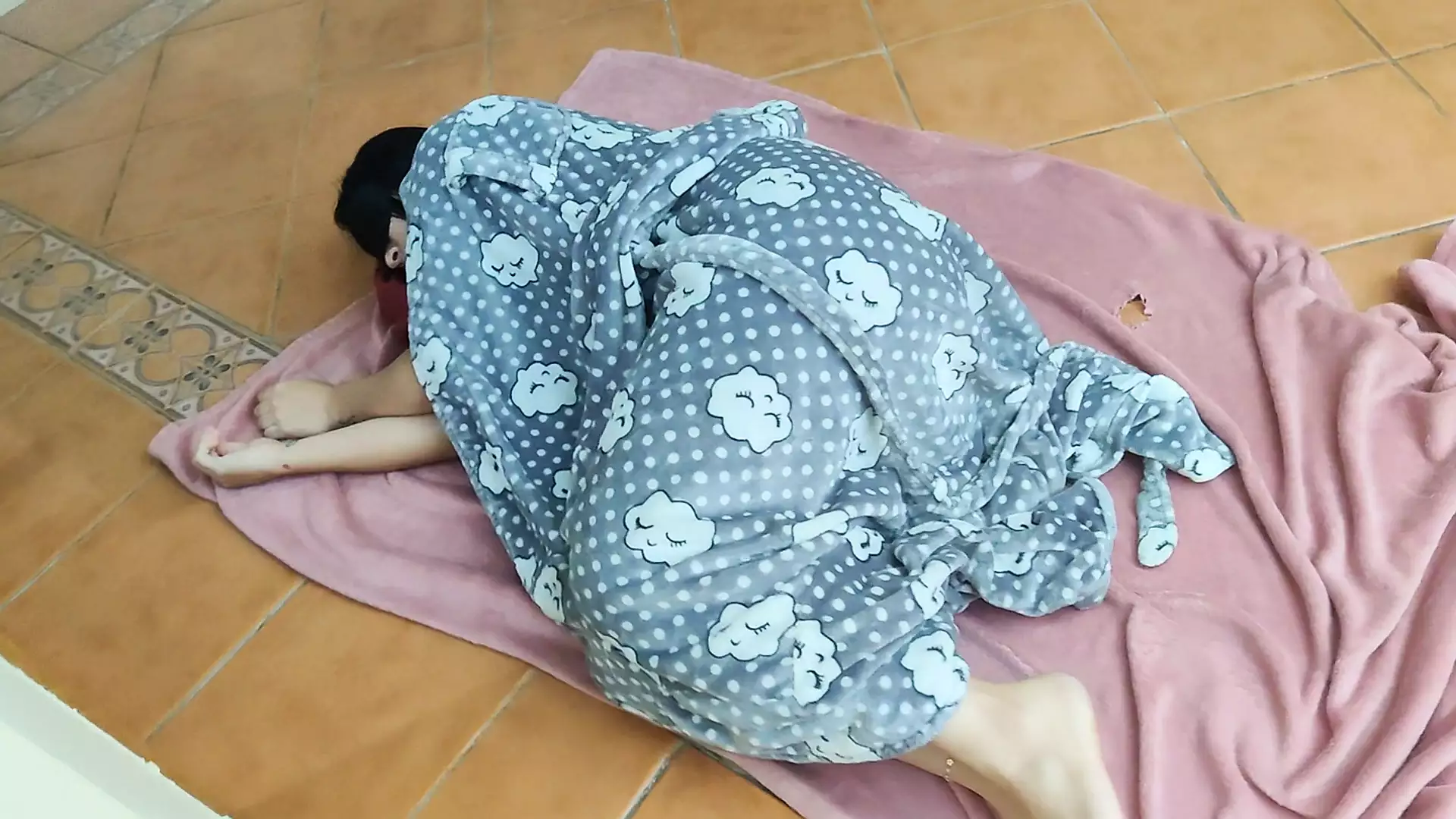 Taking advantage of blindfolded stepmother