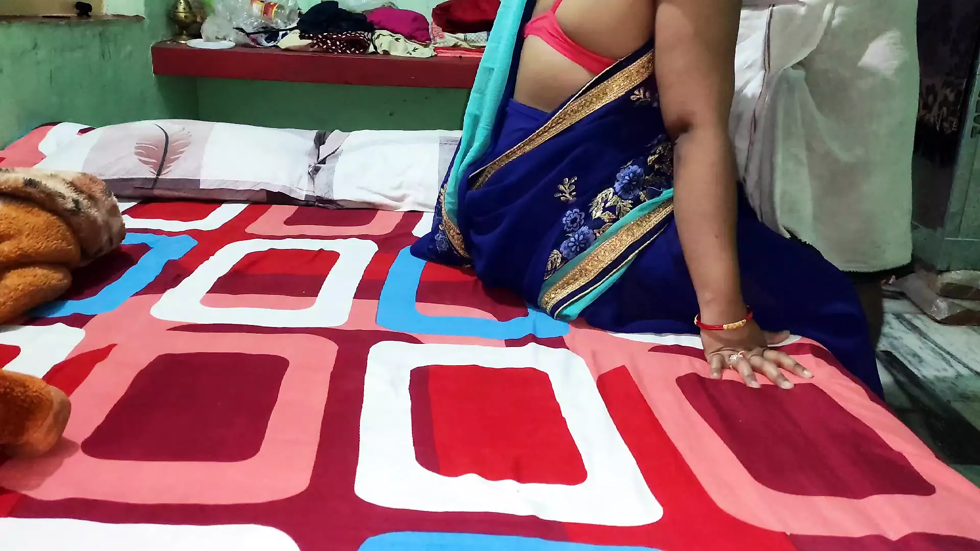 Paros Ki bhabhi ko Ghar Bulakr Akele me Choda
