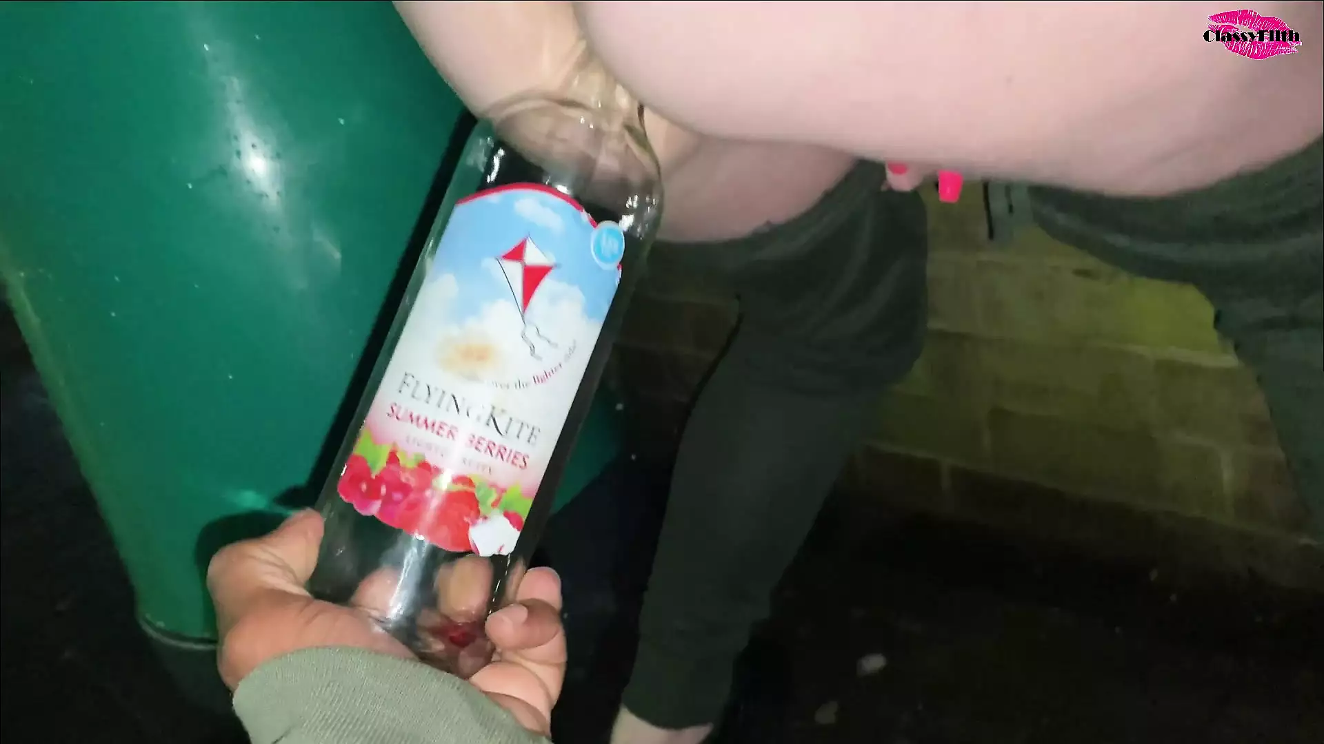 Nasty street girl bottel fucked in the ass!