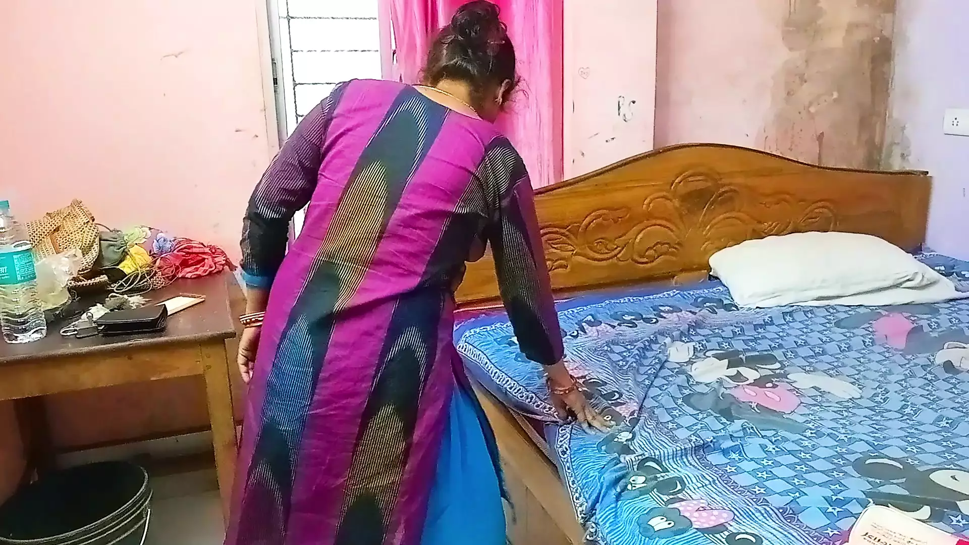 I fuck my stepmom while my stepsister is not the room - desi tumpa