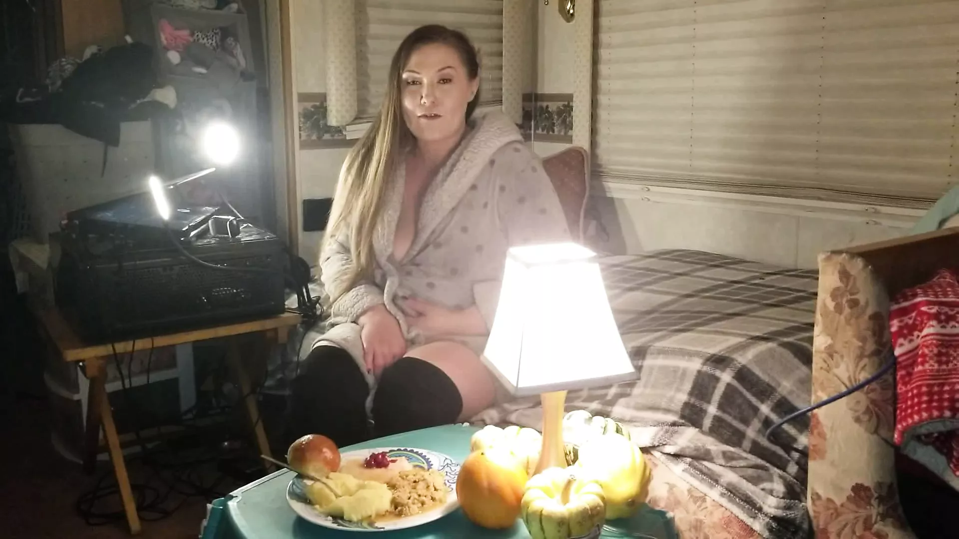Mommy Found your CHUBBY PORN and Fattened up for you!
