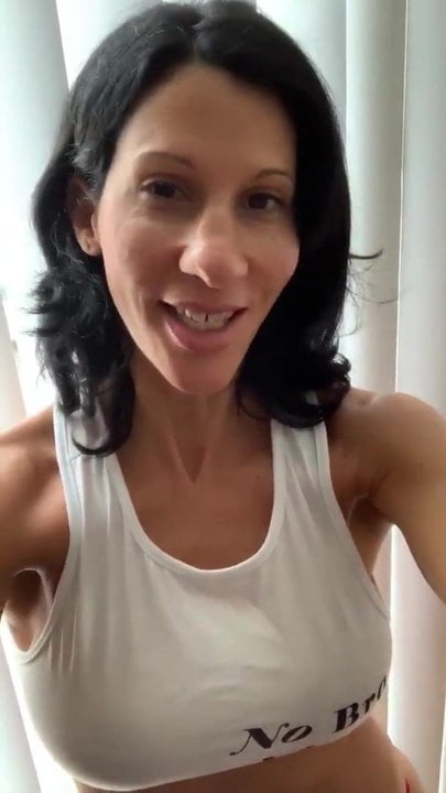 British Whore Mother Addicted Toshowing of Bikini to Men.