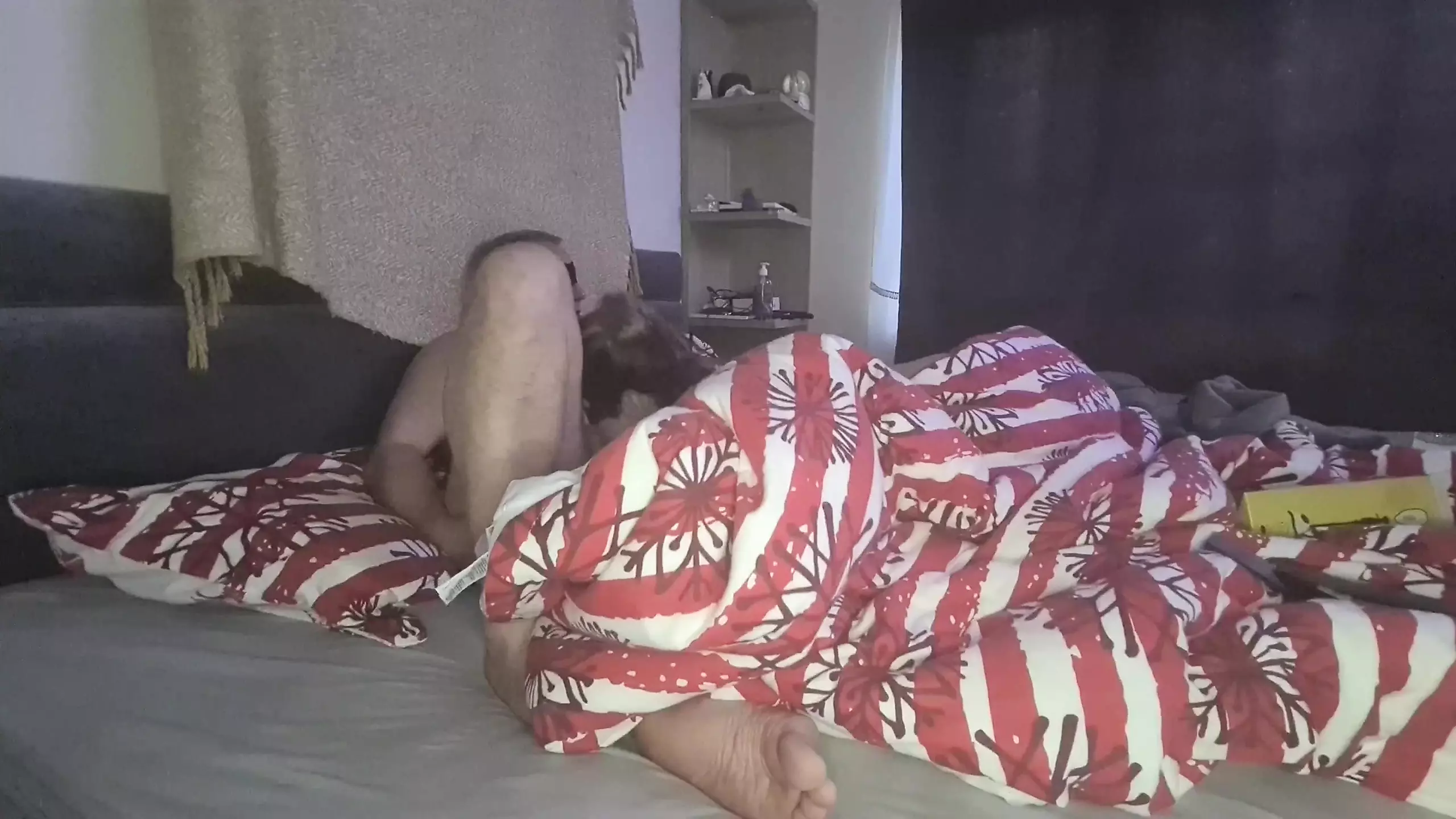 Amateur easy fuck, sexy milf tries to make him horny so she can get fucked her holes
