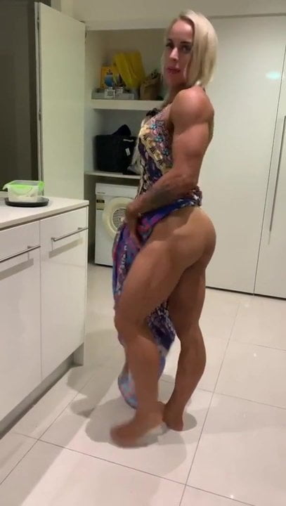 Muscle Step Mom