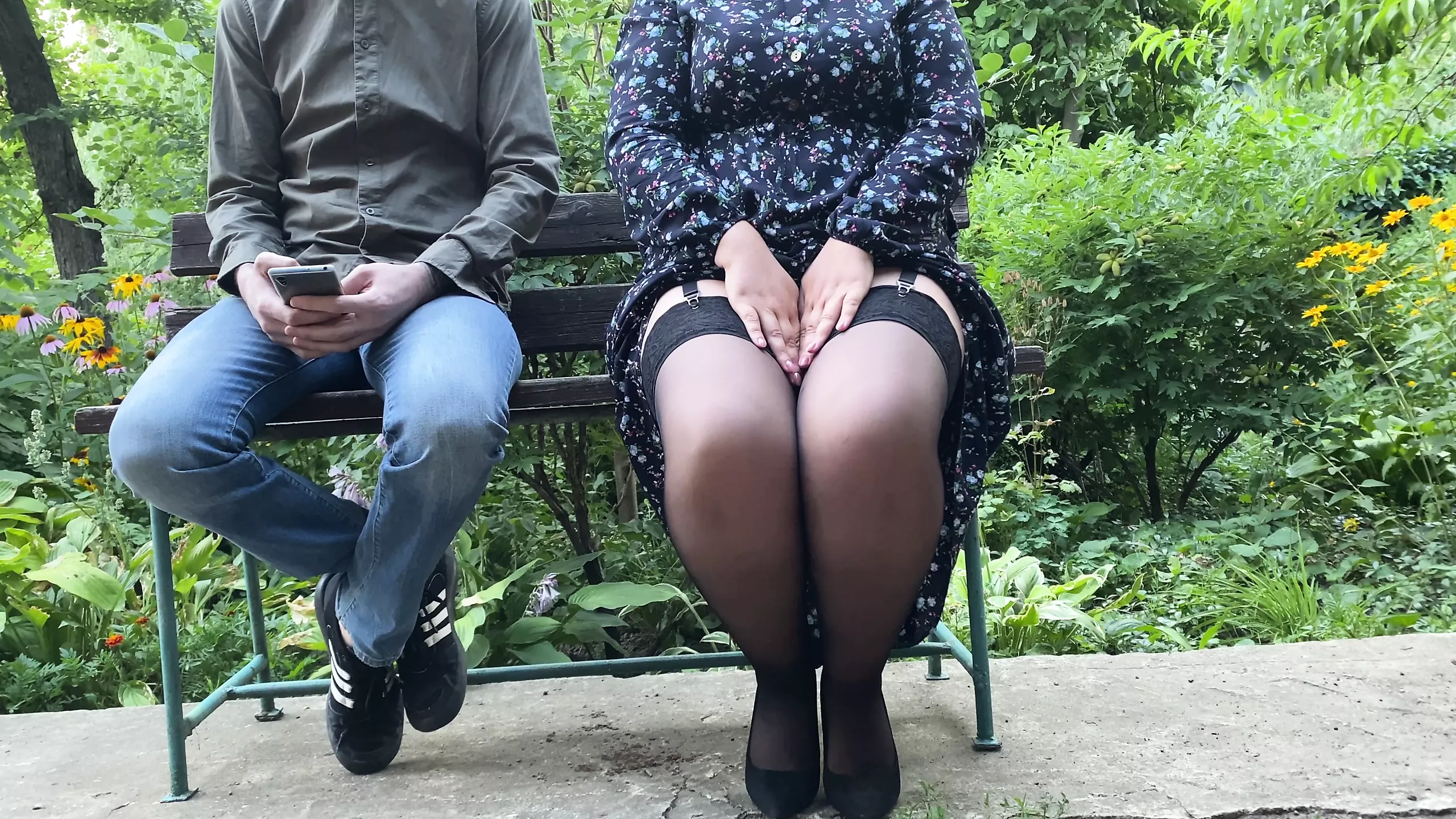 Gorgeous Ass Milf During Outdoor Golden Shower Show