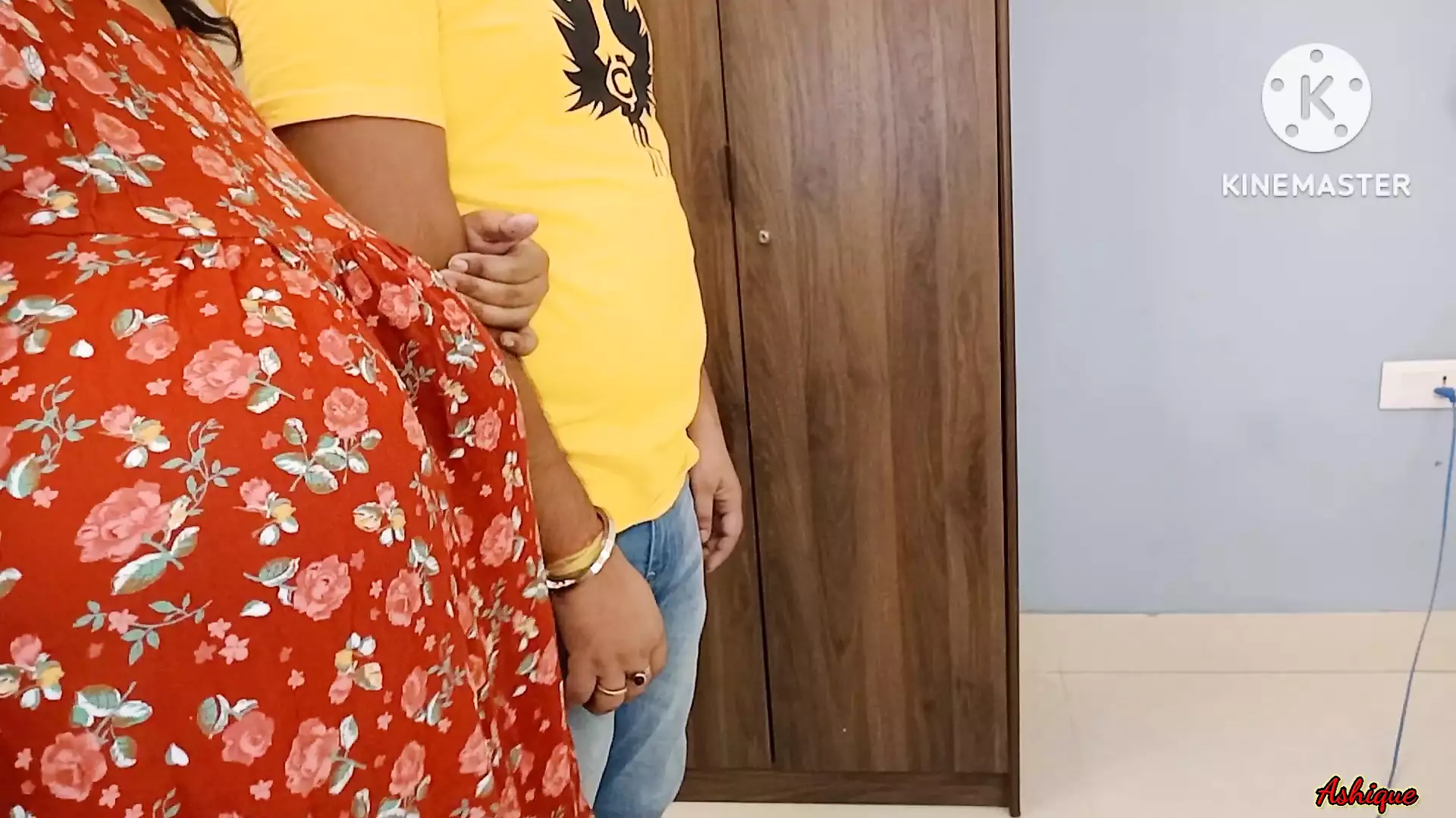 My girlfriend's mother fucked me surprisly! When My girlfriend is not home.