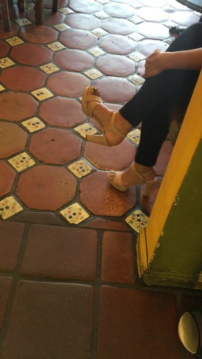 FOOT DANGLE  sexy feet in high heels arches Toes painted