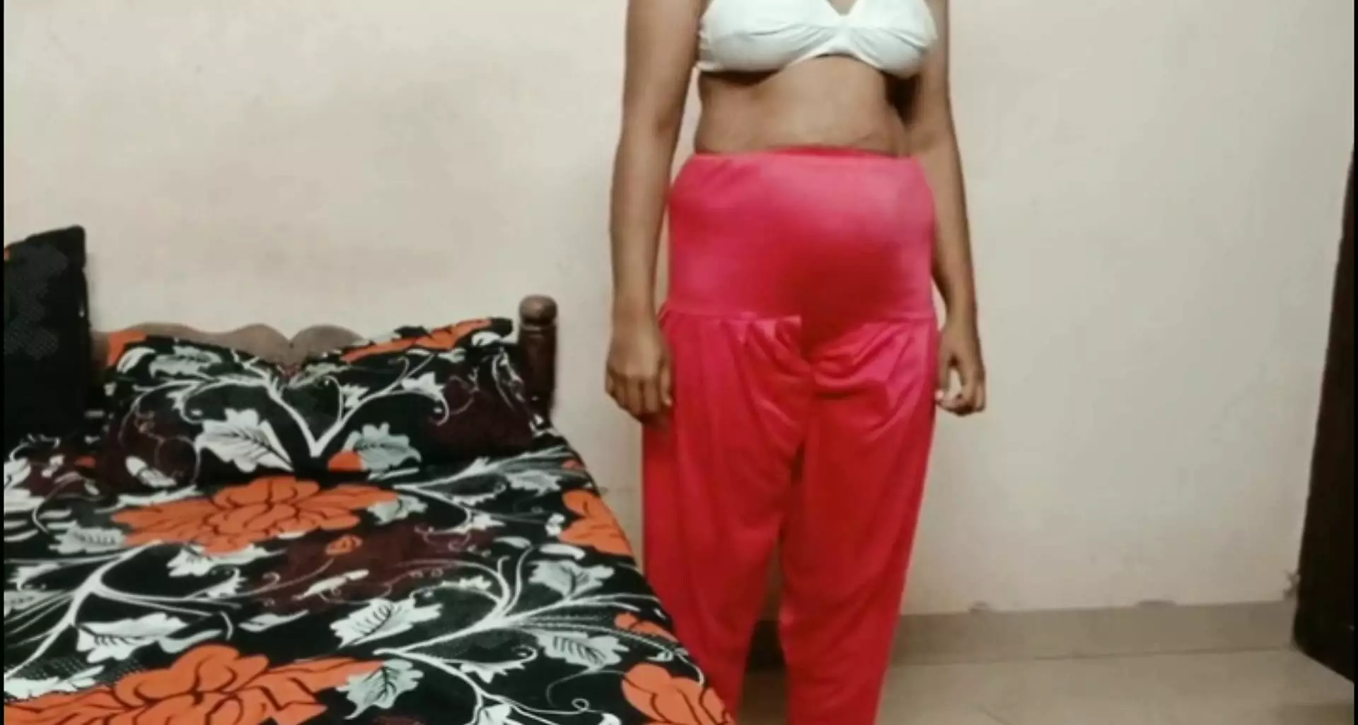 Thrisur chechiyudea mulayil pidithum