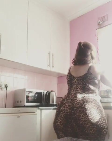 farahnazdonyagard mastekoondeh